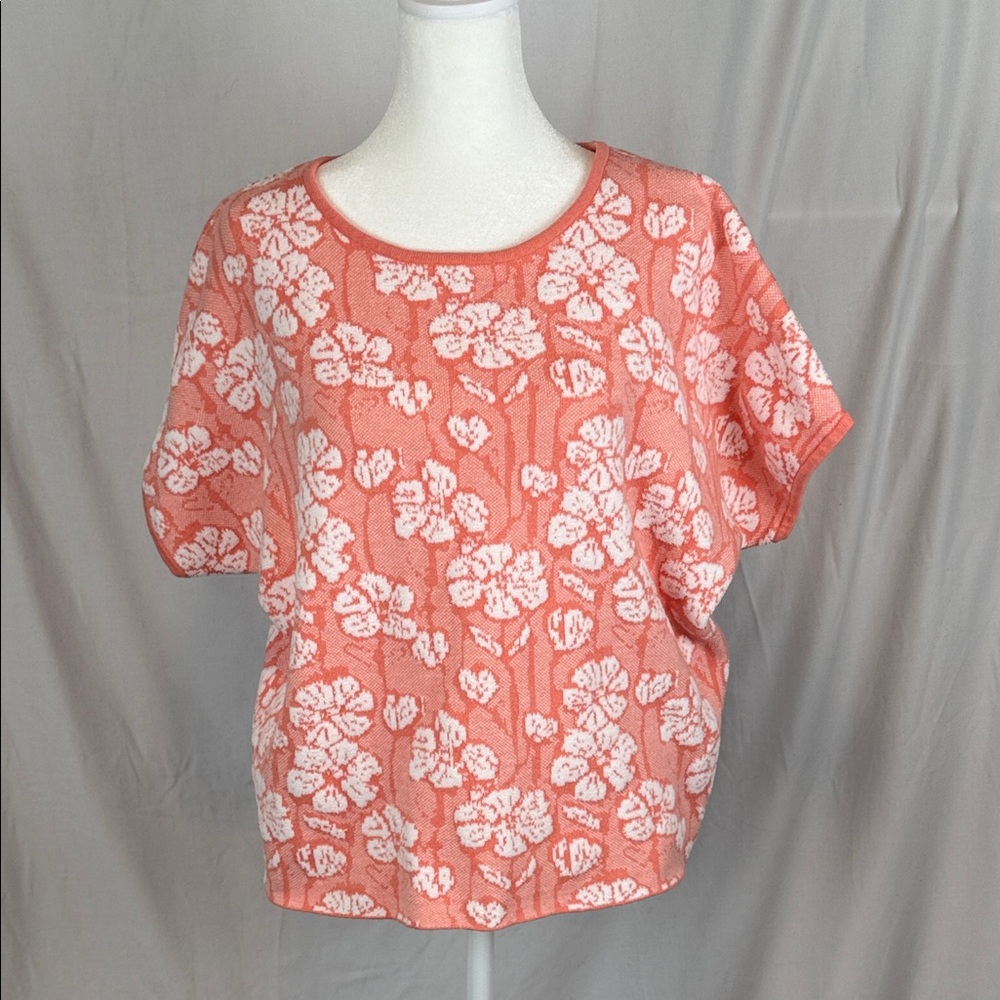 Cynthia Rowley Coral and White Floral Short Sleeved Sweater Large